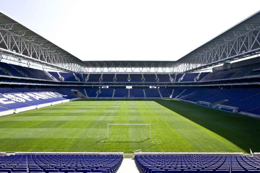 Stadium build. Стадион Корнелья Эль ПРАТ. Корнелья-де-Льобрегат. Эспаньол стадион. RCD Espanyol Stadium outside.