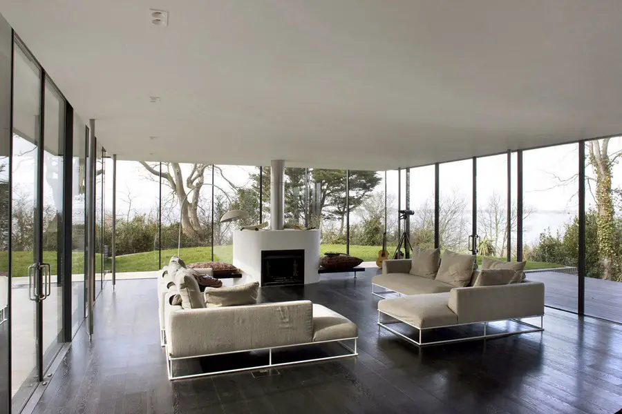 Thompson House: Isle of Wight Residence - e-architect