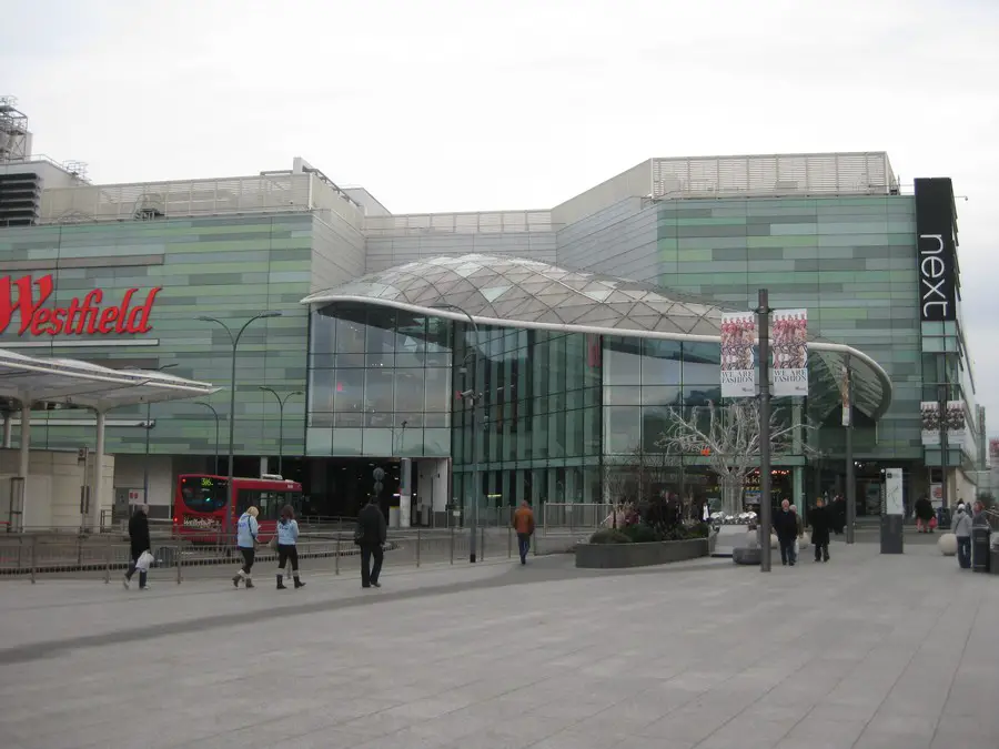 Westfield London, London, United Kingdom. Architect: Westfield Group, 2008.  H&M Store. - SuperStock