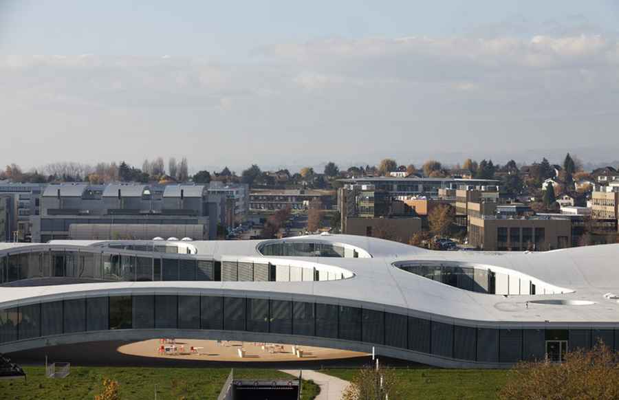 rolex learning center architect