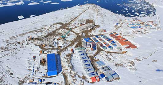 Antarctica Research Station Building Design by Space Group + KOPRI