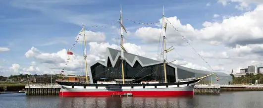 Zaha Hadid Architecture Designs Riverside Museum Building