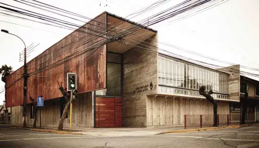 Curricular administrative building Lycée María Auxiliadora Chile