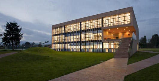 Los Nogales School’s Classroom Bogotá Building Colombia