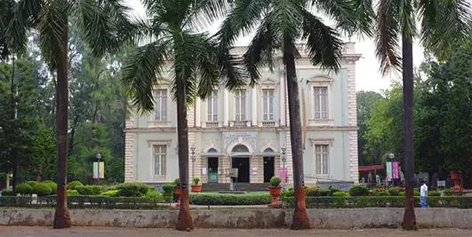 Mumbai Museum Building