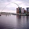 Wilkinson Eyre bridge over River Tyne