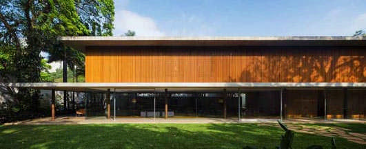 Toblerone house São Paulo design by Studio mk27 Architects