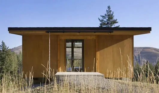 Pine Forest Cabin in Washington