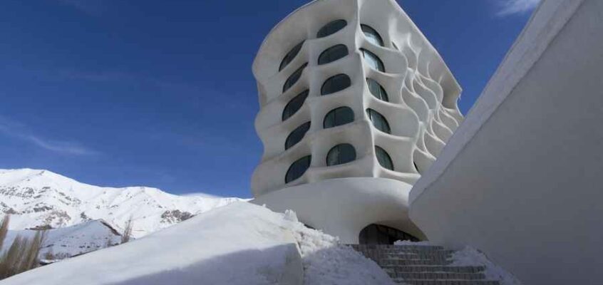 Barin Ski Resort Iran: Shemsak Mountain Hotel