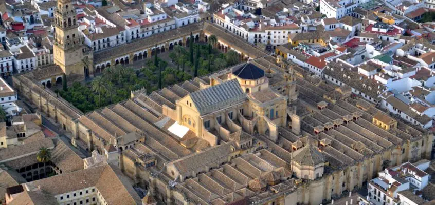 Mezquita Cordoba, Andalusian Mosque Building