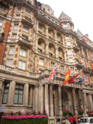 Mandarin Oriental Hyde Park Hotel Knightsbridge entry