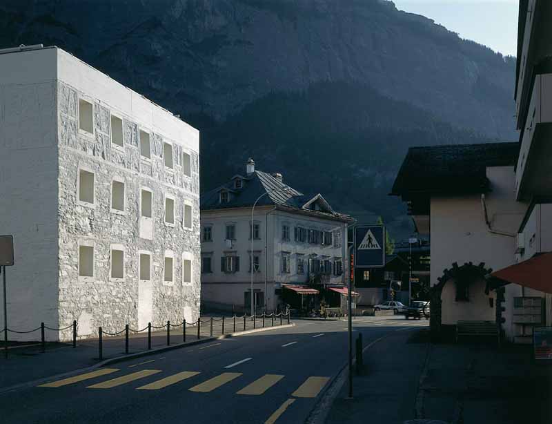 Das Gelbe Haus, Switzerland Building - e-architect