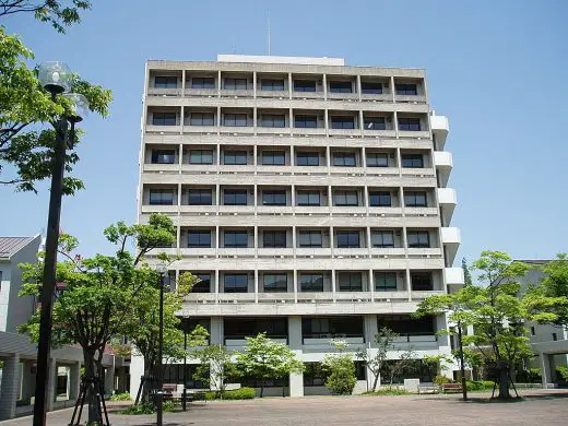 Kobe City University - Troughton McAslan