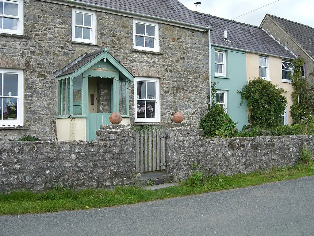 Lawrenny Housing Wales homes - cottage gate and stone wall