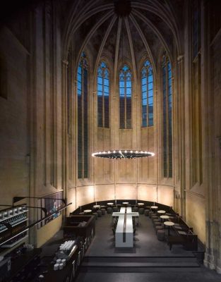 Bookstore Selexyz Dominicanen Maastricht bookshop