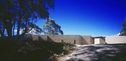 Falvey House Warburton residence by BKK Architects