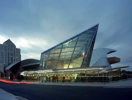 Taubman Museum of Art: Roanoke Building, Virginia