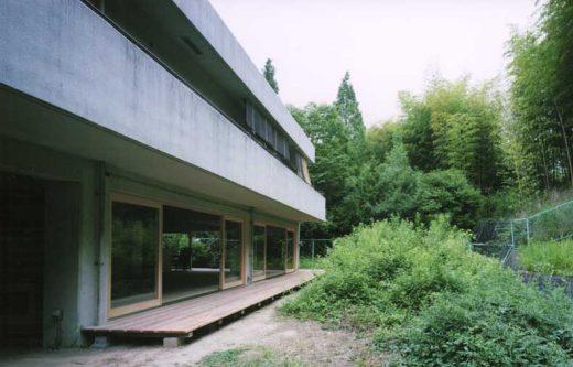 Bamboo Grove Hermitage Toyonaka property by Tetsuya Matsui + Tomoko Murata / UZU Architecture