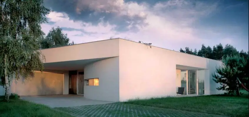 OUTrial House Ksíazenice, Polish Home