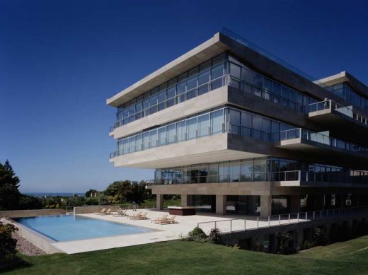 Punte Del Este Uruguay apartments by Rafael Viñoly Architects