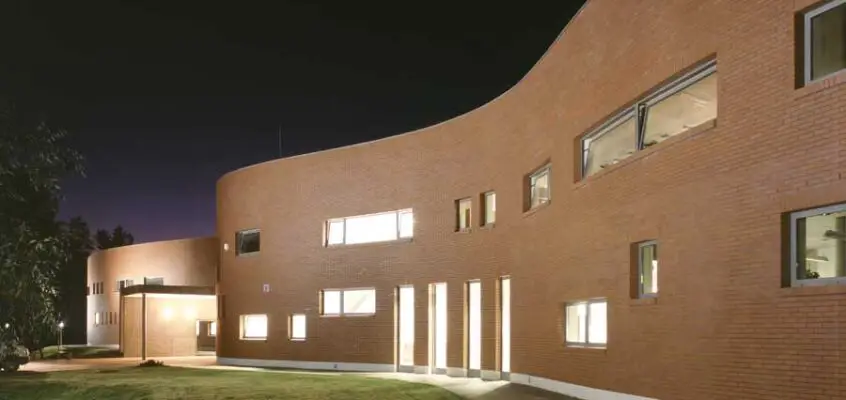 Warsaw High School – Education Building Poland