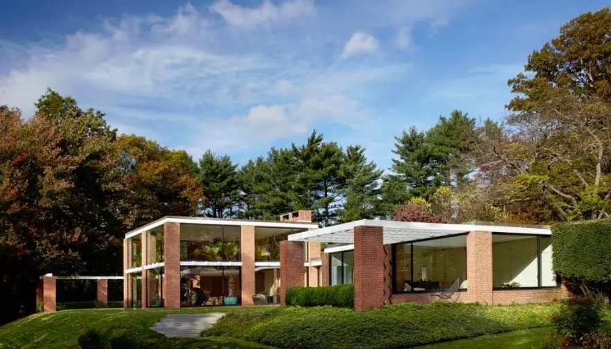 Boissonnas House by Philip Johnson in New Canaan