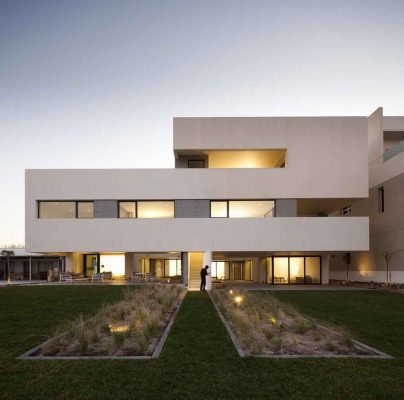 Kuwait Chalet Building by AGi architects office