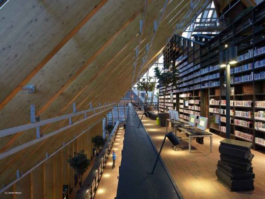 Book Mountain Rotterdam Spijkenisse Bibliotheek