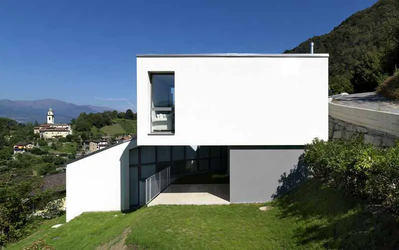 Carabbia House, Ticino Home, Italy Property