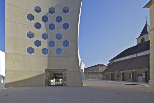 Lons le Saunier Library & Cinema by Du Besset-Lyon Architectes