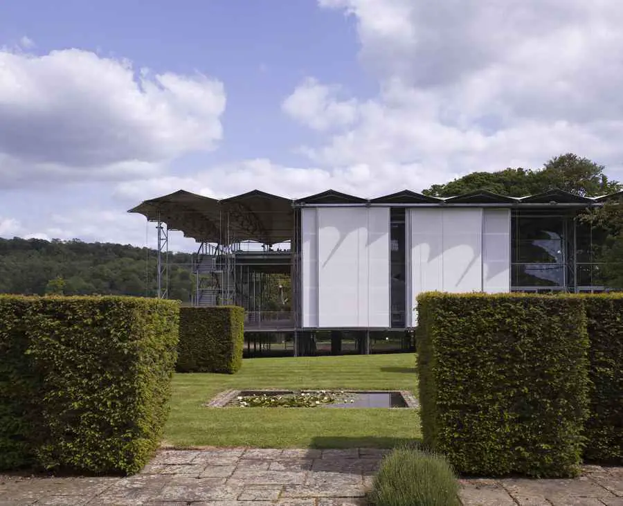 Garsington Opera Pavilion, High Wycombe Building