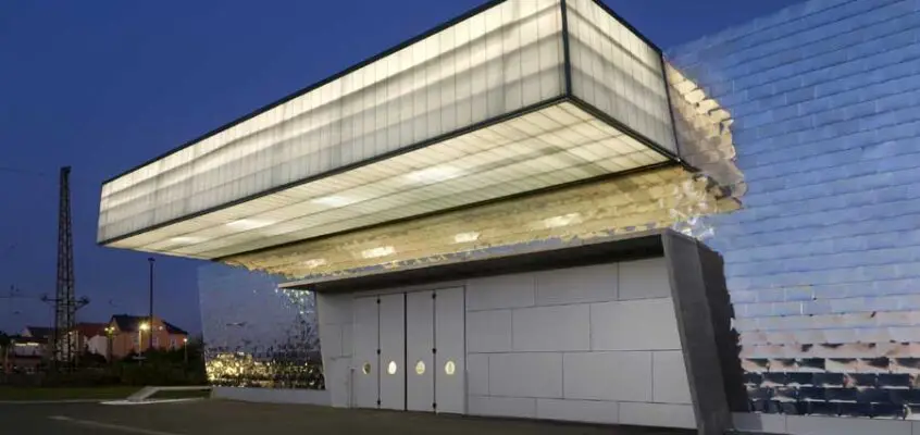 GFC Coswig Dresden Building by wurm + wurm