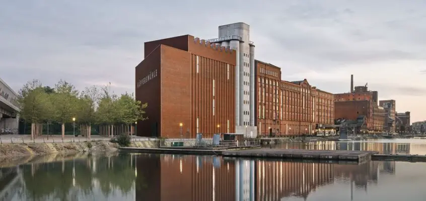Küppersmühle Museum Duisburg building