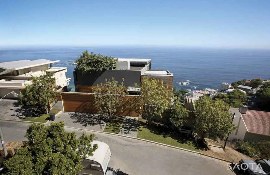 Nettleton, Clifton House - Cape Town Property