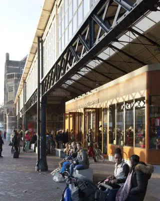 pavilions at Station Haarlem