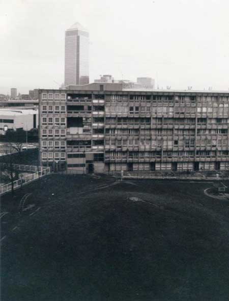 Robin Hood Gardens London by Peter and Alison Smithson