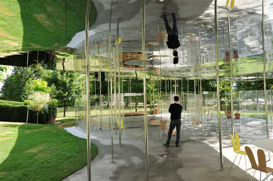 Serpentine Gallery Pavilion 2009