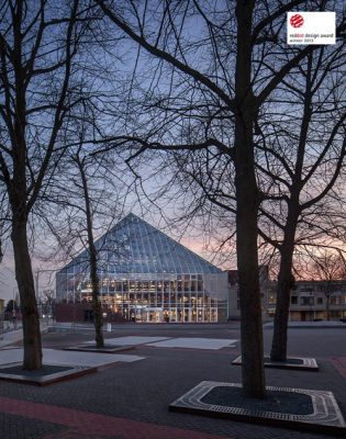 Spijkenisse Book Mountain