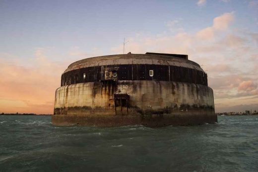 Spitbank Fort Building