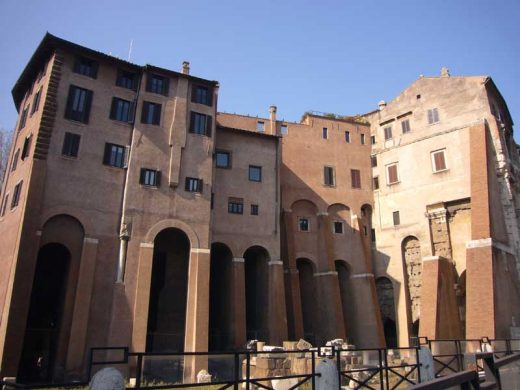 Teatro di Marcello Rome - Marcellus' Theatre Building