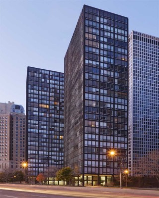 860-880 Lake Shore Drive Towers Chicago