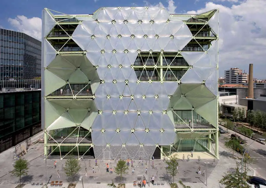 Media-TIC Barcelona World Building of the Year 2011