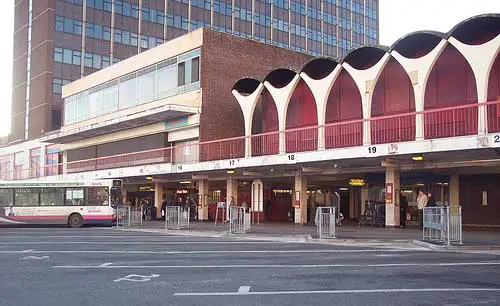 Stoke Bus Station, Building