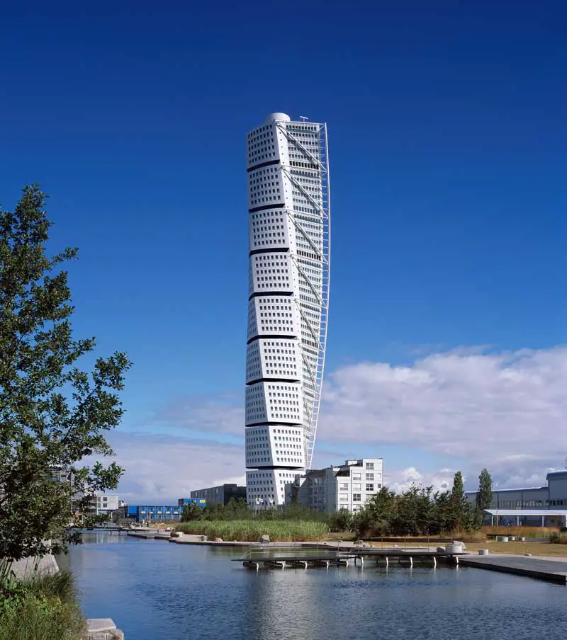 Turning Torso Tower, Malmo Skyscraper – Calatrava