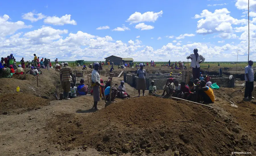 WATERBANK School: Kenya education building site in Africa