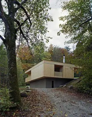 Trublerhütte Schlieren house by Rossetti + Wyss Architekten