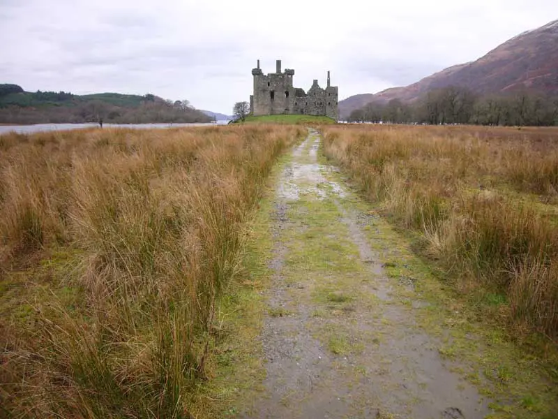 Kilchurn Castle Scotland: Loch Awe Photos