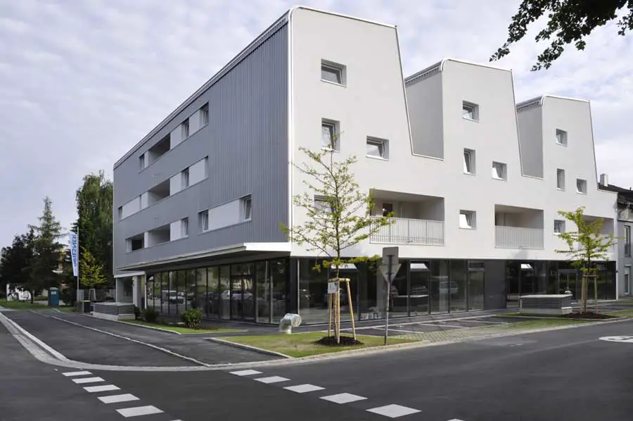 My Home is my Patio: Linz House, Austria