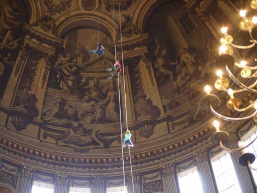 St Pauls Dome - Climbing Great Buildings