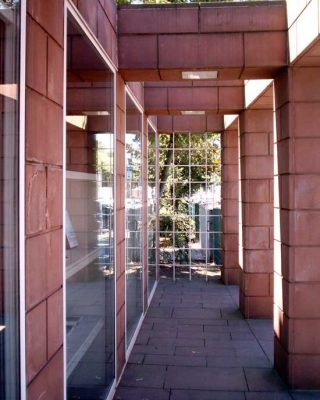 Deutsches Architektur Museum Frankfurt by OM Ungers Architect